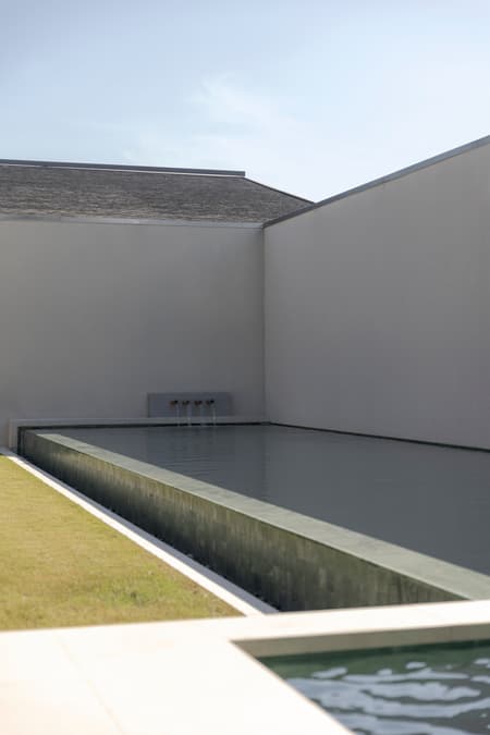 Baan Tectonix House